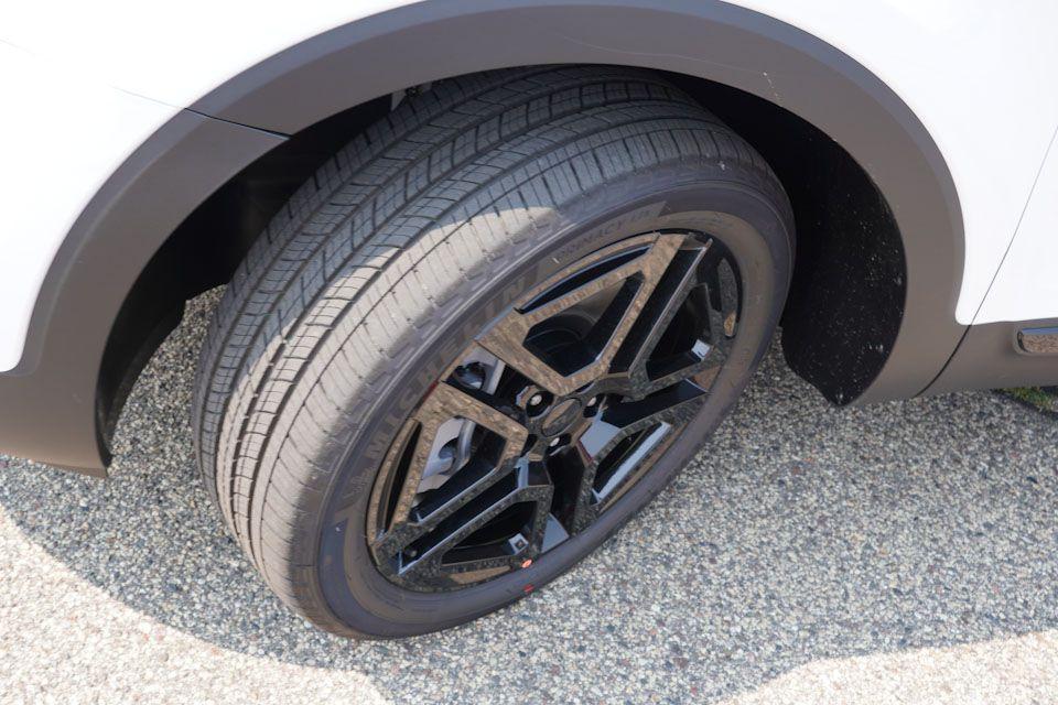 new 2025 Kia Telluride car, priced at $47,838