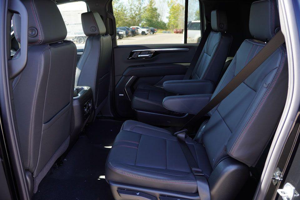 new 2026 Chevrolet Suburban car, priced at $78,633