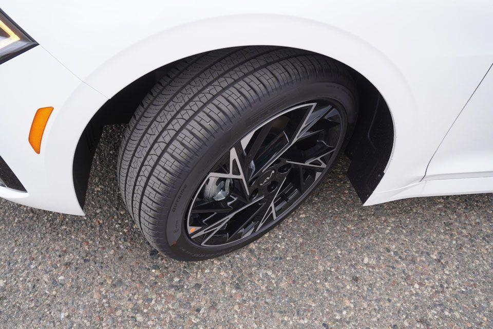 new 2025 Kia K5 car, priced at $29,978