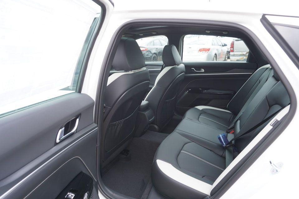 new 2025 Kia K5 car, priced at $29,978