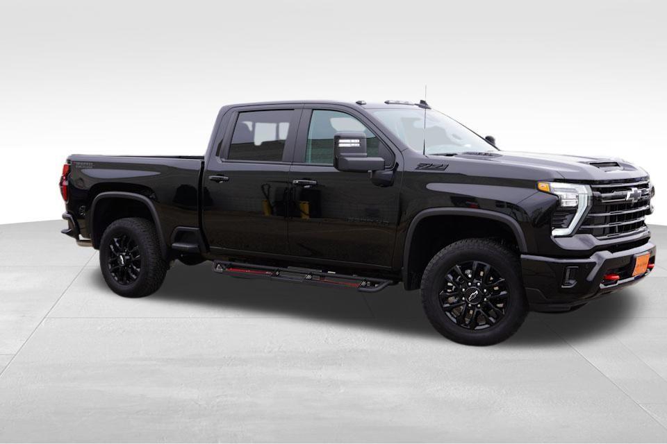 used 2025 Chevrolet Silverado 3500 car, priced at $58,996