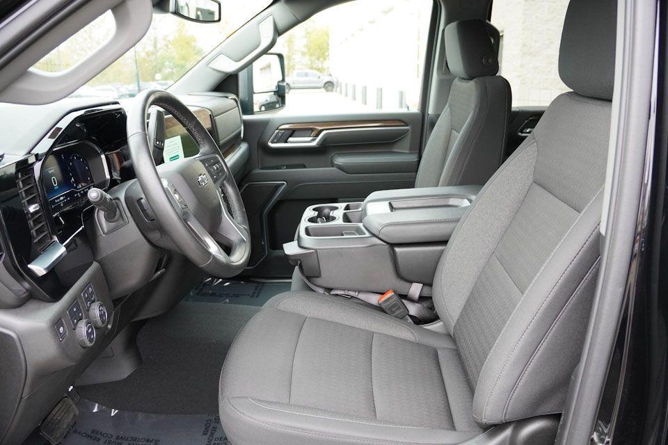 used 2025 Chevrolet Silverado 3500 car, priced at $58,996