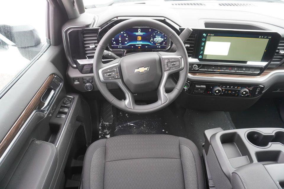 new 2025 Chevrolet Silverado 1500 car, priced at $46,525