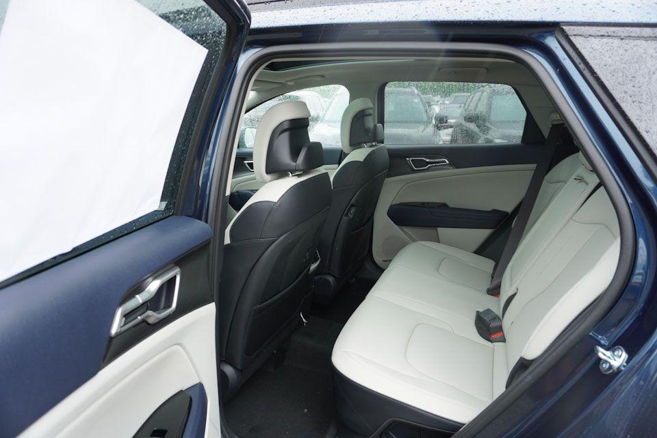 new 2025 Kia Sportage Hybrid car, priced at $32,449