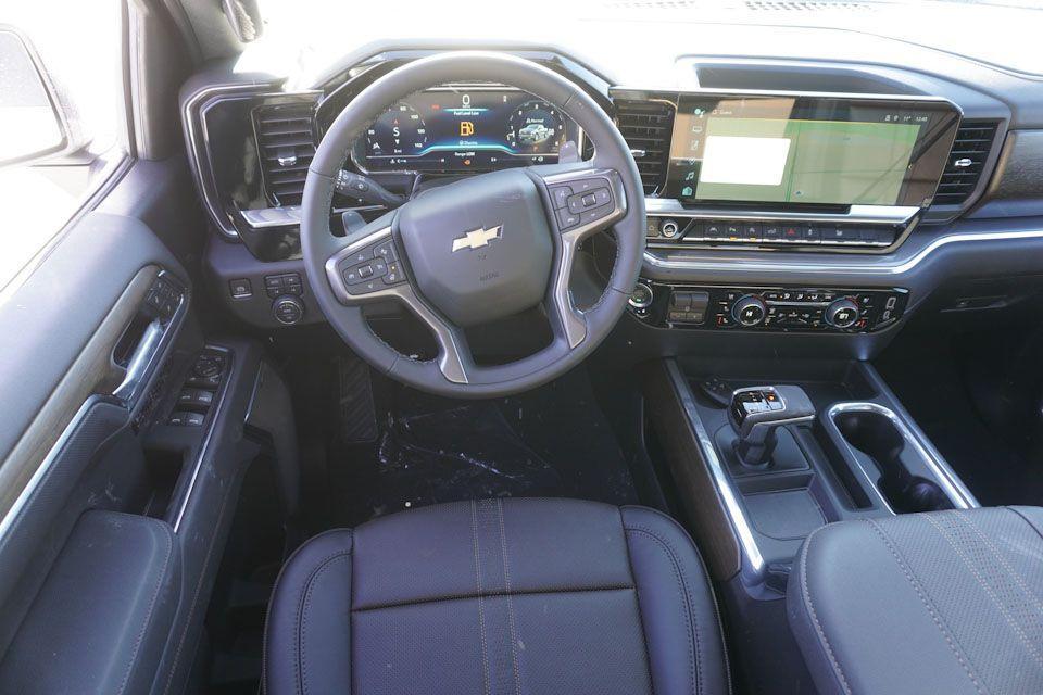 new 2025 Chevrolet Silverado 1500 car, priced at $60,958