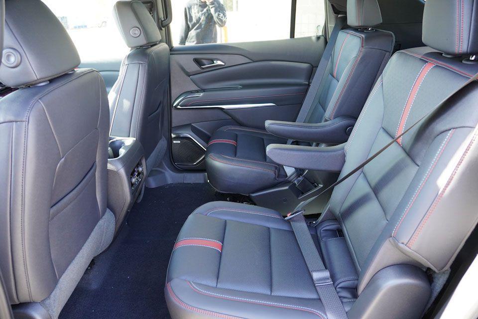 new 2026 Chevrolet Traverse car, priced at $56,655