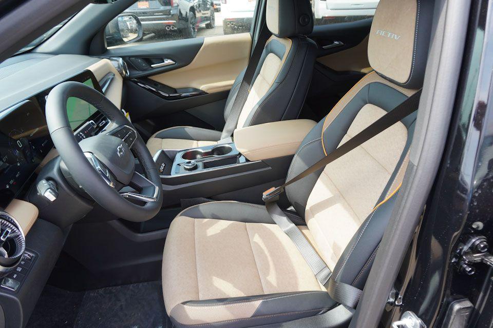 new 2025 Chevrolet Equinox car, priced at $33,480