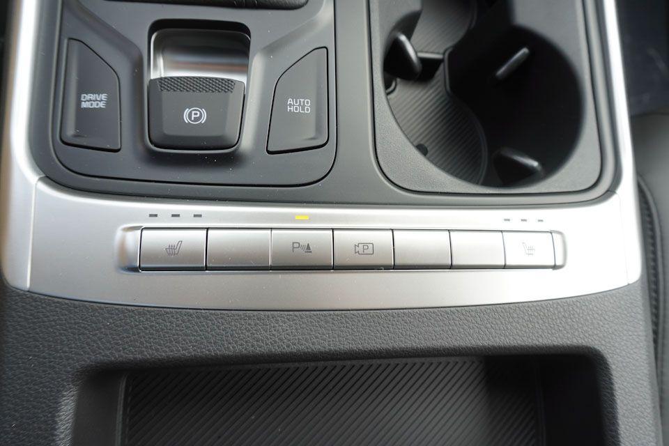 new 2025 Kia Carnival car, priced at $37,801