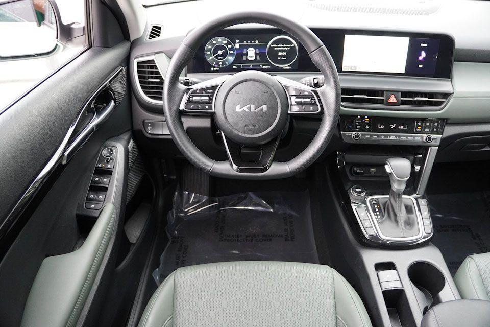 used 2024 Kia Seltos car, priced at $26,621