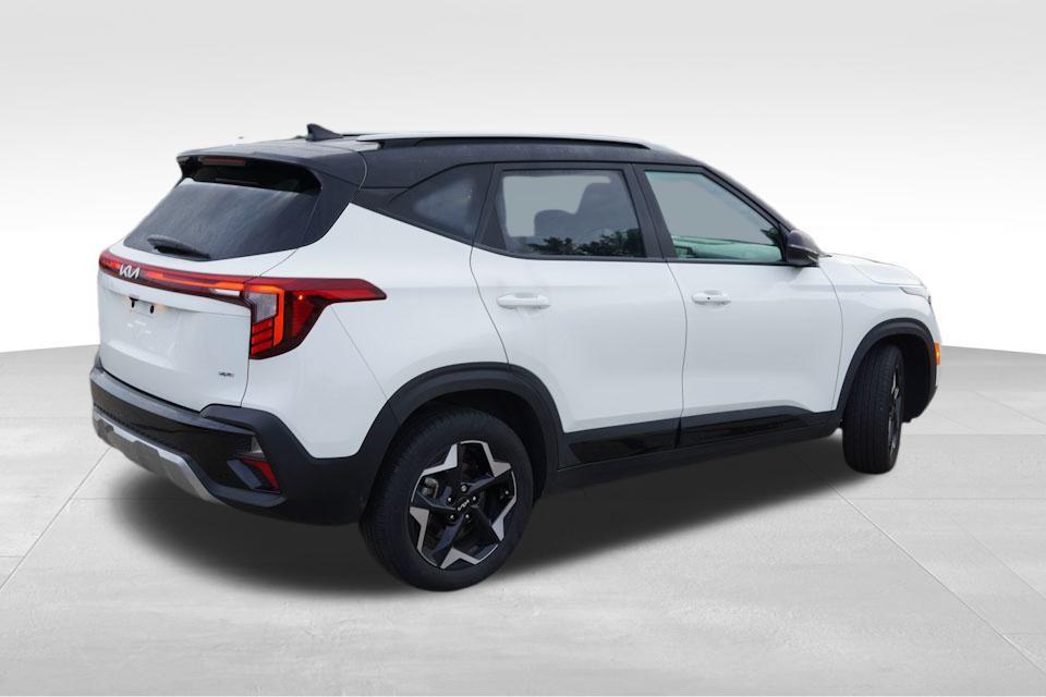 used 2025 Kia Seltos car, priced at $25,869
