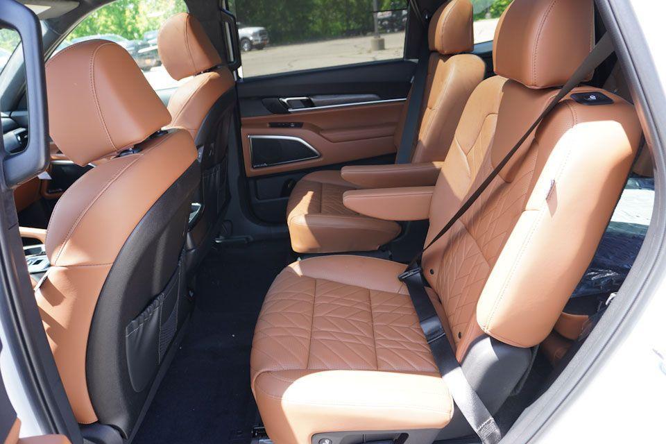 new 2025 Kia Telluride car, priced at $51,463