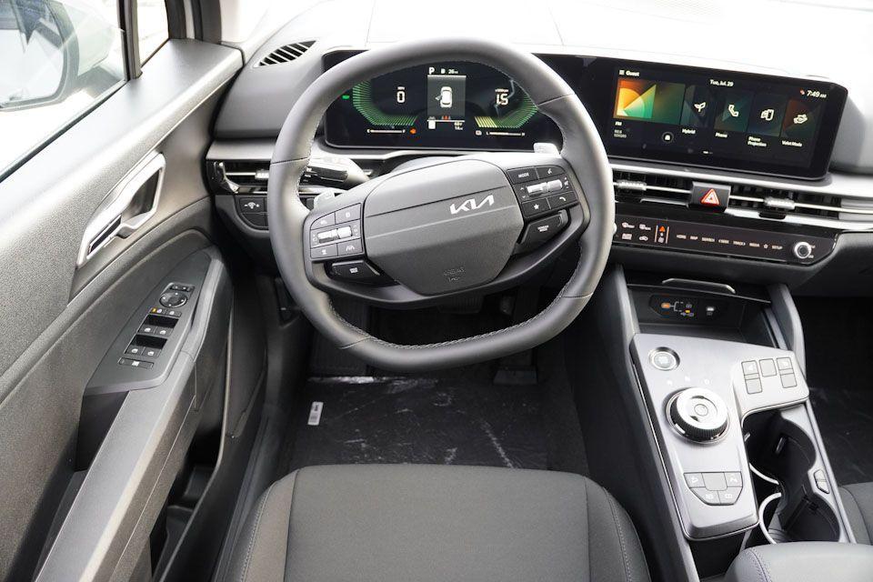 new 2026 Kia Sportage Hybrid car, priced at $32,345