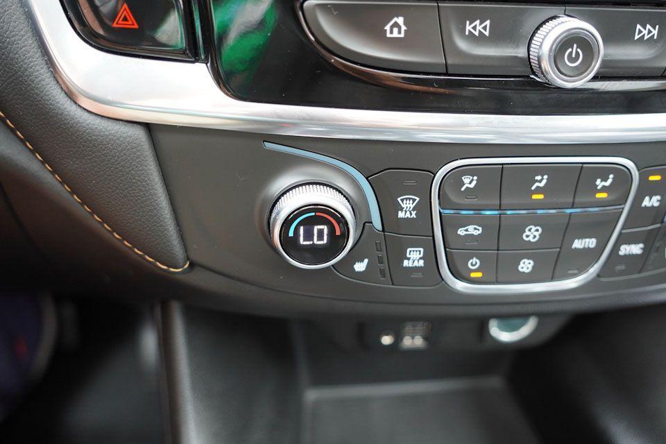 used 2021 Chevrolet Traverse car, priced at $32,568