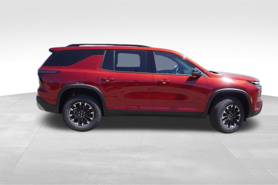 new 2025 Chevrolet Traverse car, priced at $48,001