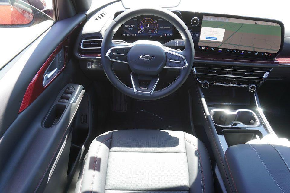 new 2025 Chevrolet Traverse car, priced at $48,010
