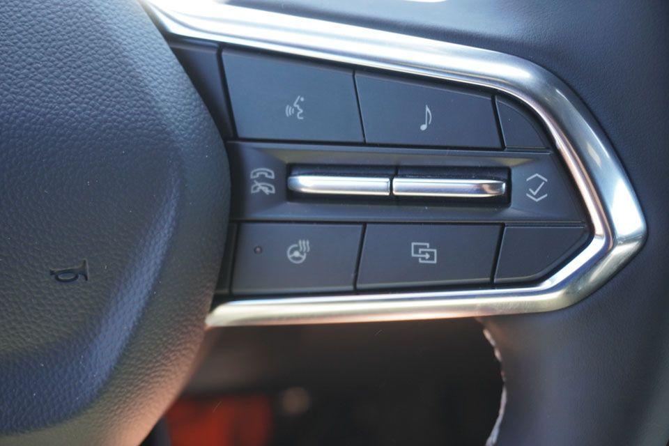 new 2025 Chevrolet Traverse car, priced at $48,010