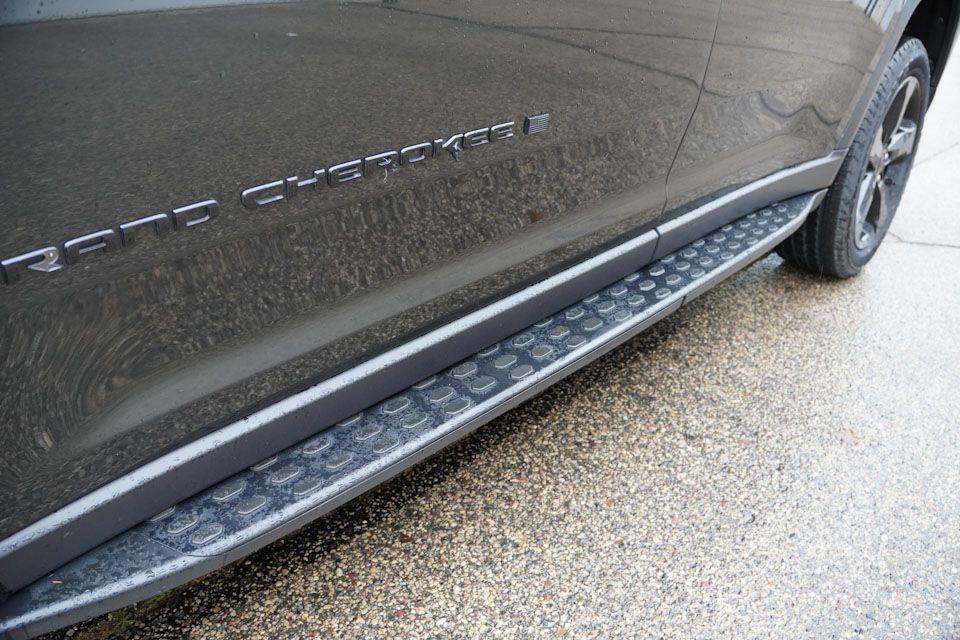 used 2024 Jeep Grand Cherokee L car, priced at $34,747