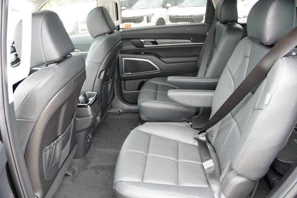 new 2025 Kia Telluride car, priced at $42,342