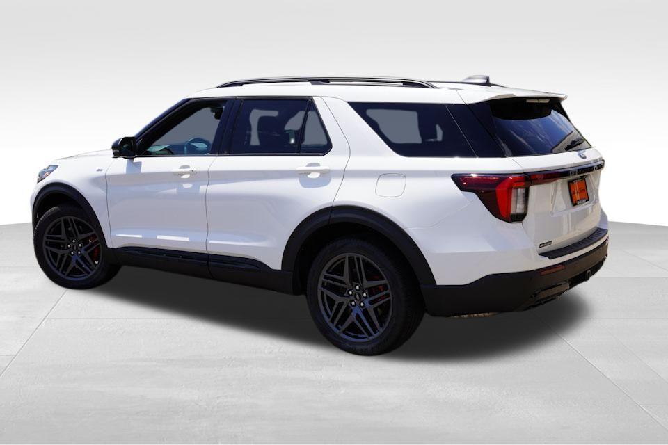 used 2025 Ford Explorer car, priced at $45,664