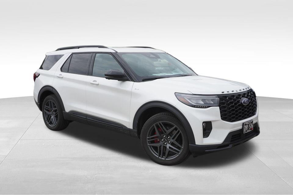 used 2025 Ford Explorer car, priced at $45,987