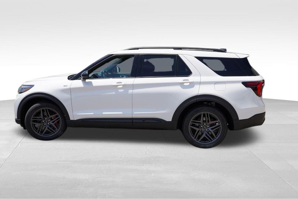 used 2025 Ford Explorer car, priced at $45,664