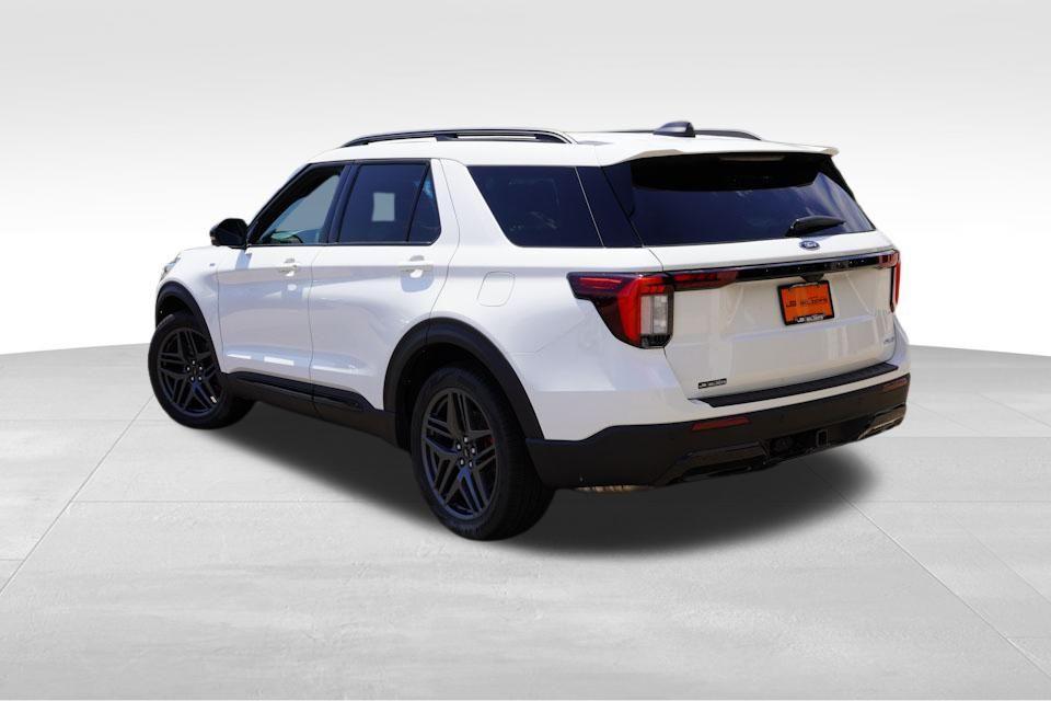 used 2025 Ford Explorer car, priced at $45,664