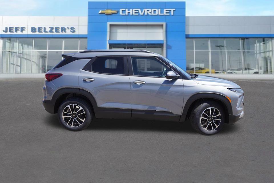 new 2025 Chevrolet TrailBlazer car, priced at $24,280