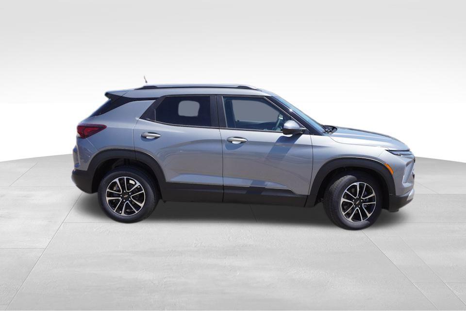 new 2025 Chevrolet TrailBlazer car, priced at $23,880