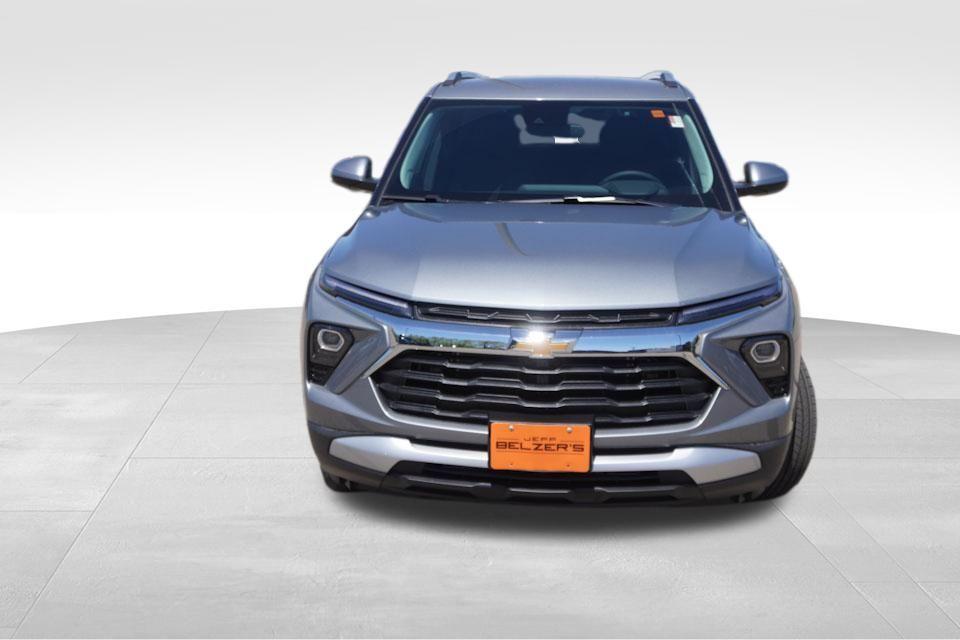 new 2025 Chevrolet TrailBlazer car, priced at $23,880