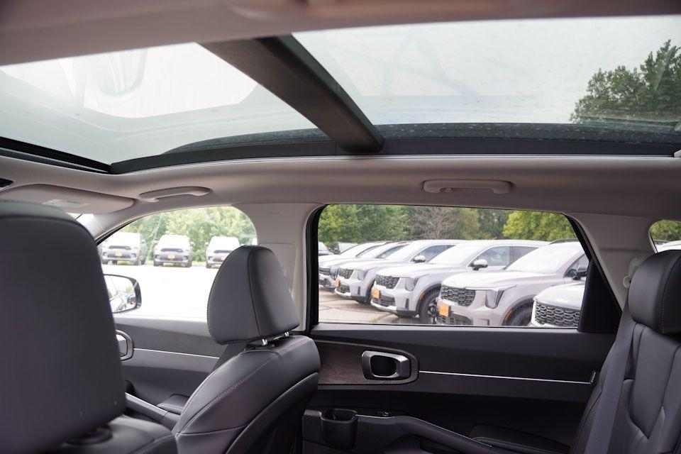 new 2026 Kia Sorento car, priced at $40,606