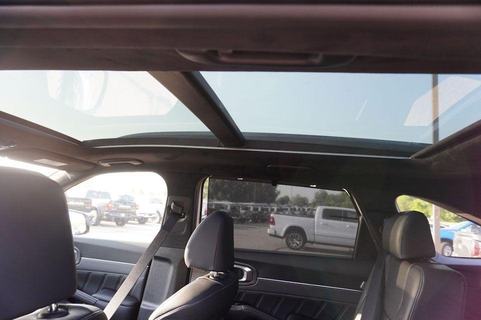 new 2025 Kia Sorento car, priced at $42,279