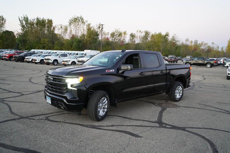 new 2024 Chevrolet Silverado 1500 car, priced at $49,285