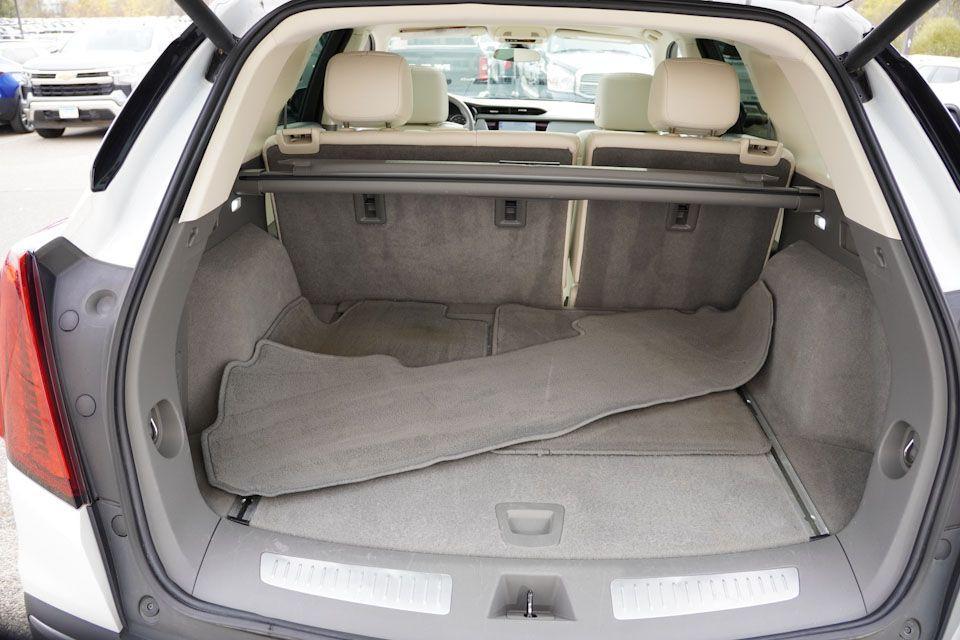 used 2021 Cadillac XT5 car, priced at $21,459