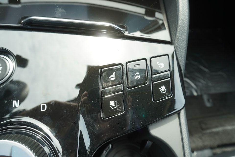new 2025 Kia Sportage Hybrid car, priced at $36,385