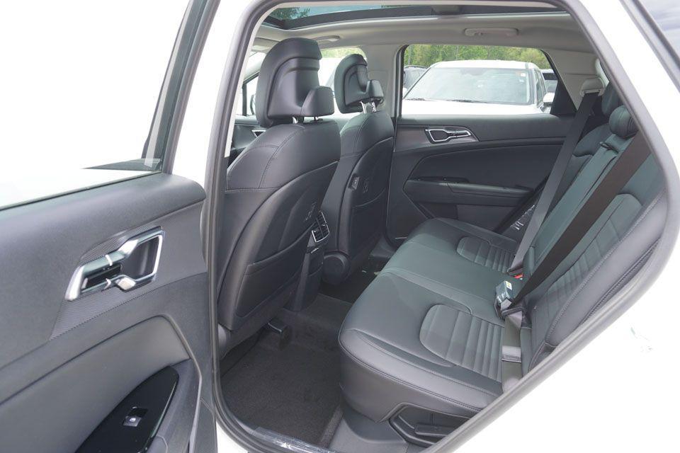 new 2025 Kia Sportage Hybrid car, priced at $36,385