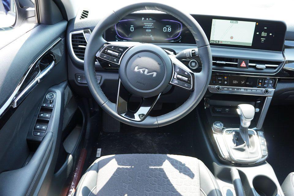 new 2026 Kia Seltos car, priced at $26,996