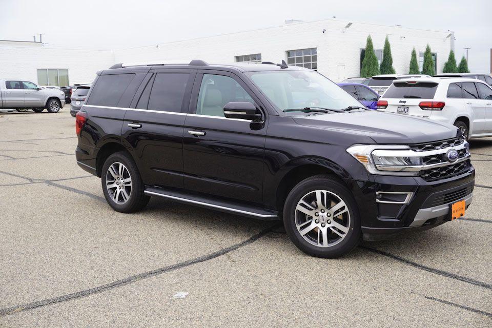 used 2022 Ford Expedition car, priced at $43,609