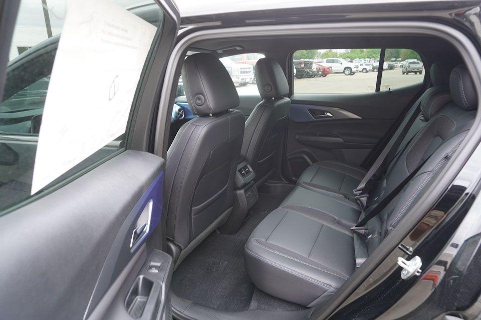 new 2025 Chevrolet Equinox EV car, priced at $38,990