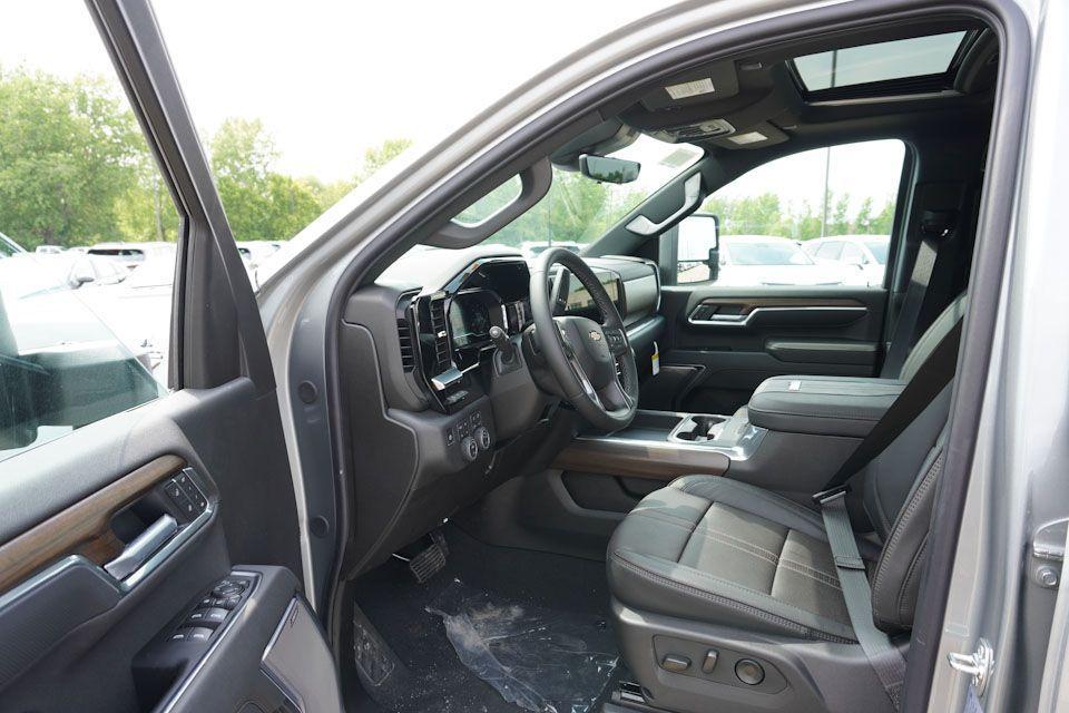 new 2025 Chevrolet Silverado 3500 car, priced at $79,745