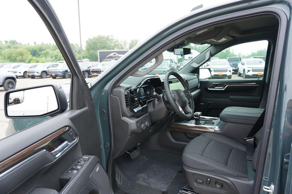 new 2025 Chevrolet Silverado 1500 car, priced at $56,780