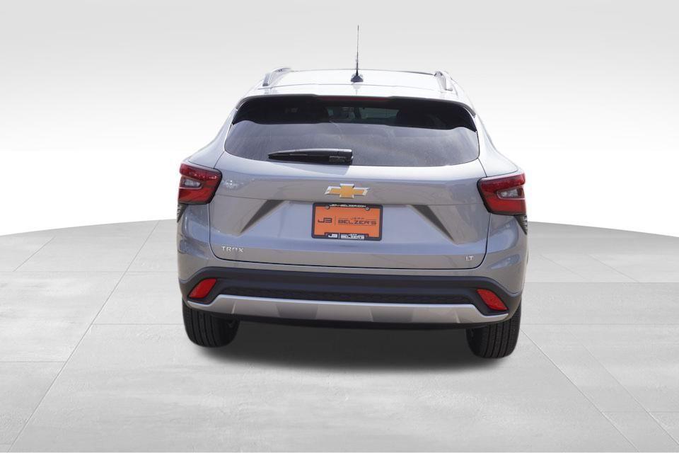 new 2025 Chevrolet Trax car, priced at $21,988