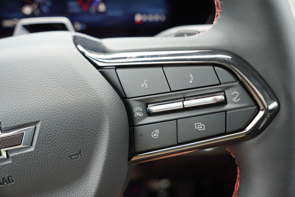 new 2025 Chevrolet Traverse car, priced at $56,379