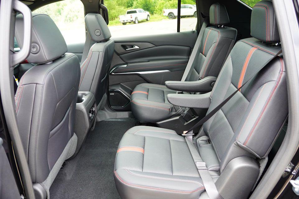 new 2025 Chevrolet Traverse car, priced at $56,379