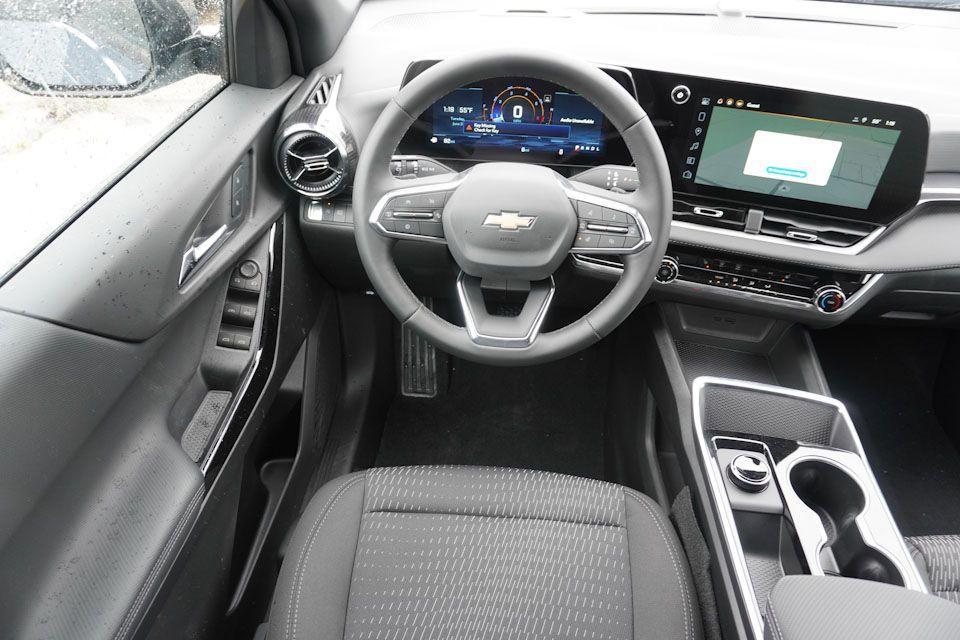 new 2026 Chevrolet Equinox car, priced at $29,990