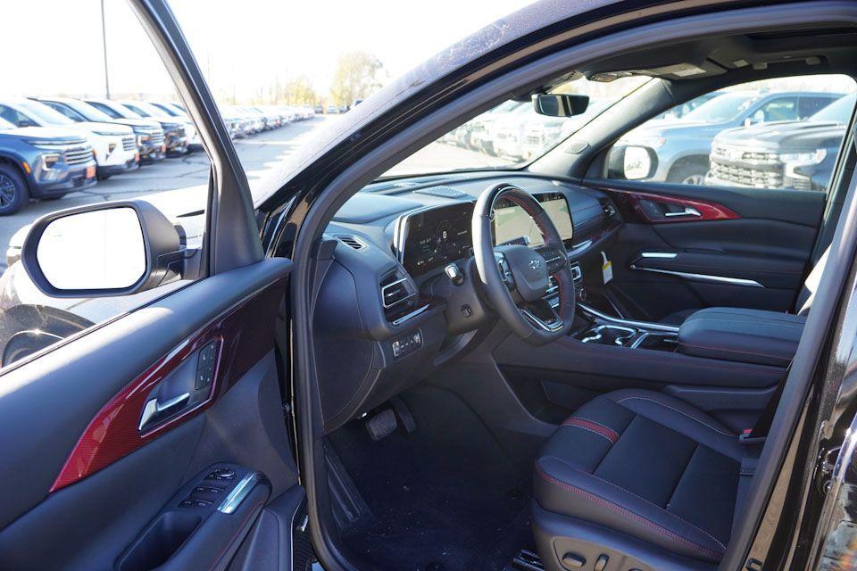 new 2026 Chevrolet Traverse car, priced at $58,020