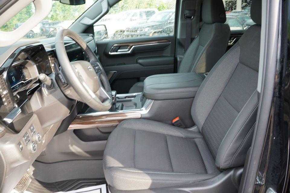 used 2025 Chevrolet Silverado 1500 car, priced at $54,894