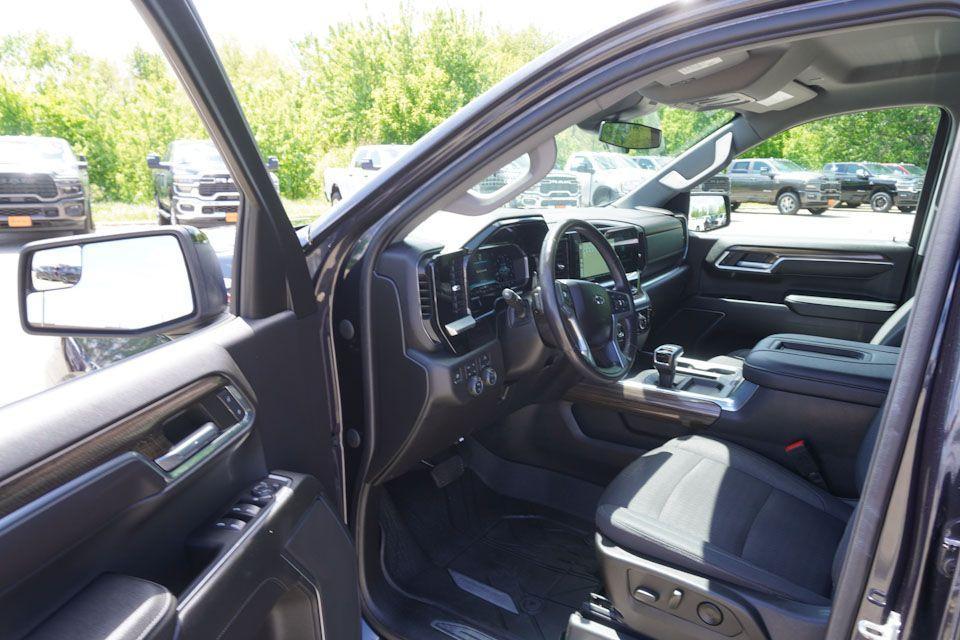 used 2022 Chevrolet Silverado 1500 car, priced at $42,757