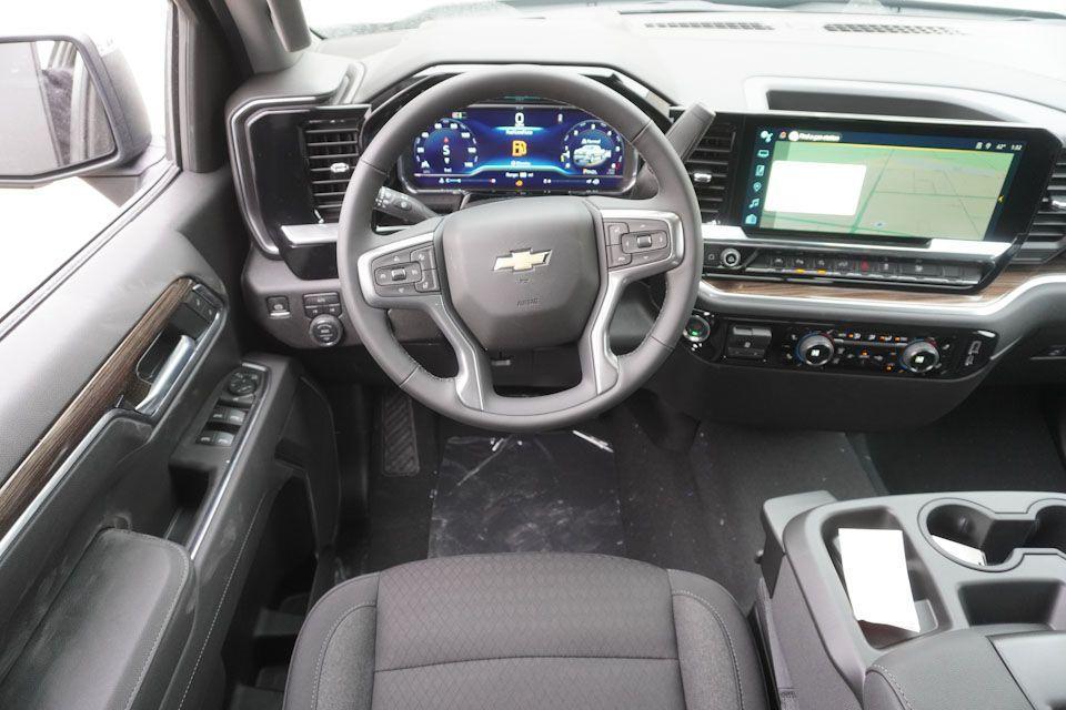 new 2025 Chevrolet Silverado 1500 car, priced at $47,995