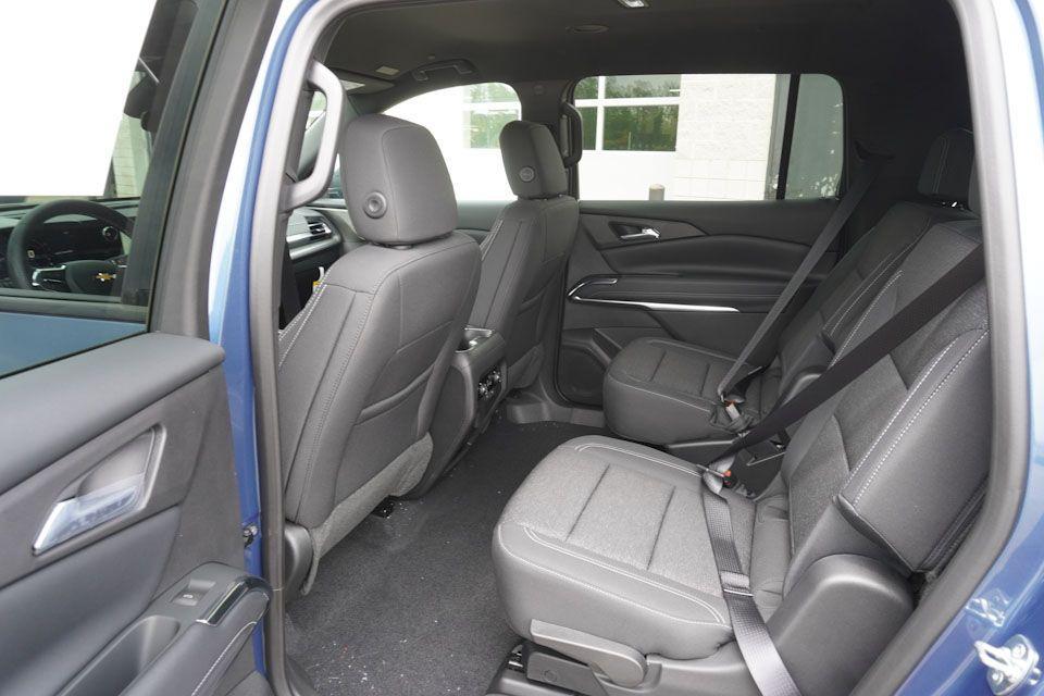 new 2025 Chevrolet Traverse car, priced at $41,695