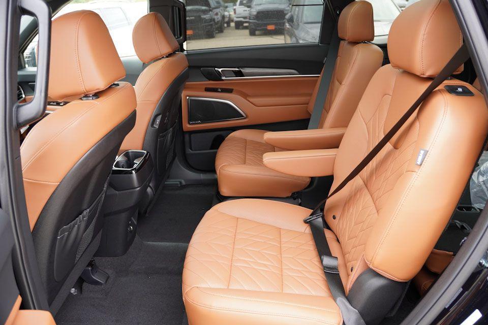 new 2025 Kia Telluride car, priced at $47,444